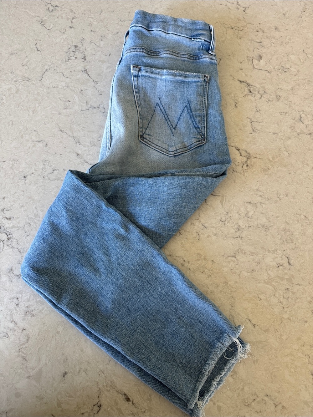 MOTHER High Waisted Looker Ankle Fray Denim - size 30 Embroidered Pocket